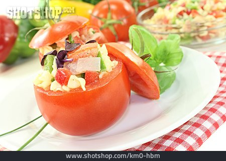 
                Nudelsalat, Gefüllte Tomate                   