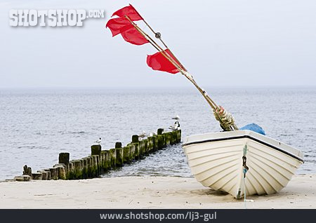 
                Boot, Boje, Ostseeküste                   
