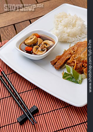 
                Asiatische Küche, Geflügel                   