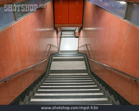 
                Treppe, Abwärts                   
