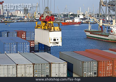 
                Hafen, Container, Containerterminal, Verladung                   