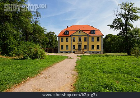 
                Jagdschloss, Schloss Mönchshof                   