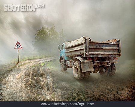 
                Lastwagen, Baustellenfahrzeug                   