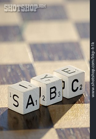 
                Scrabble, Buchstabenstein                   