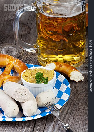 
                Biergarten, Bayern, Bayrisch, Weißwurst                   