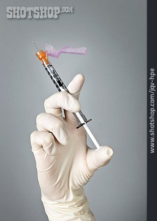 
                Spritze, Injektion, Impfen                   