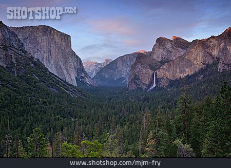 
                Yosemite                   