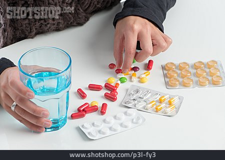 
                Tablette, Arznei, Einnahme                   