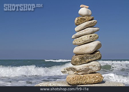 
                Balance, Steinmännchen, Steinstapel                   