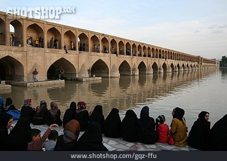 
                Brücke, Iran, Si-o-se Pol                   