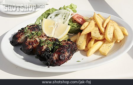 
                Griechische Küche, Bifteki, Hacksteak                   