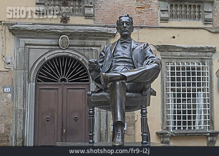 
                Denkmal, Lucca, Giacomo Puccini                   
