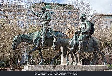 
                Denkmal, Don Quijote, Cervantes                   