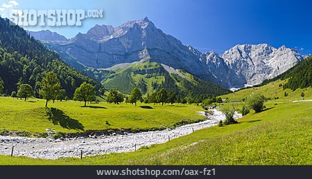 
                Alm, Karwendelgebirge, Großer Ahornboden                   
