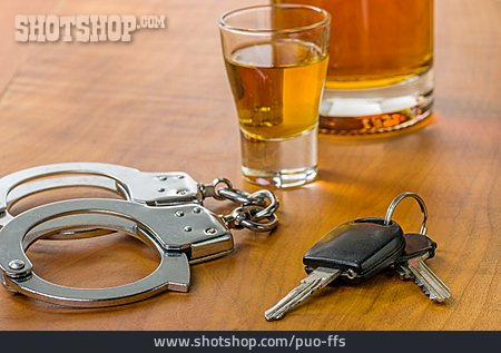 
                Betrunken, Führerschein, Führerscheinentzug                   