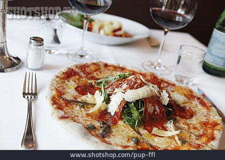 
                Italienische Küche, Pizza                   