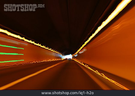 
                Tunnel, Straßenverkehr, Straßentunnel                   