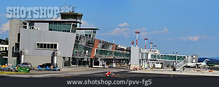 
                Flughafen, Terminal, Ljubljana                   