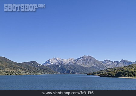 
                See, Lago Di Campotosto, Nationalpark Del Gran Sasso                   