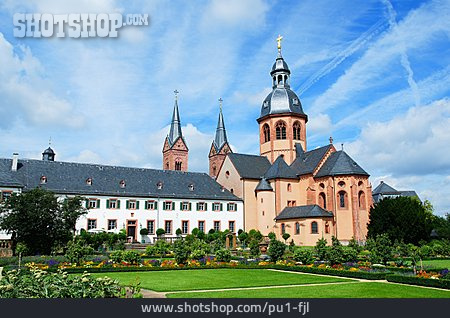 
                Kloster, Einhard-basilika, Klosteranlage                   
