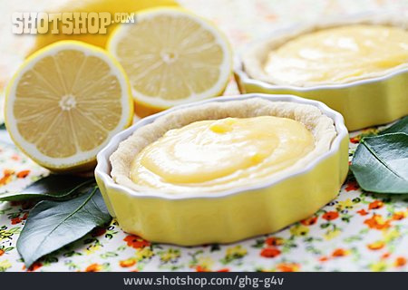 
                Zitronenkuchen, Zitronentörtchen                   