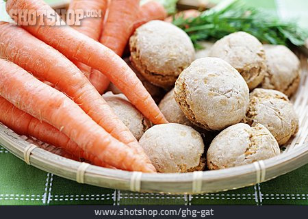 
                Karottenbrötchen                   