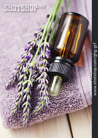 
                Aromatherapie, Duftöl, Lavendelduft                   