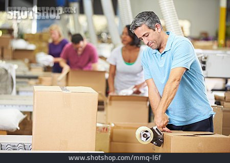 
                Logistik, Verpacken, Waren, Lagerist, Versandhandel                   