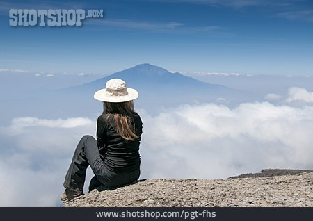 
                Frau, Aussicht, Rast, Kilimandscharo                   