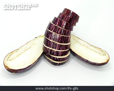 
                Aubergine, Auberginenhälfte                   