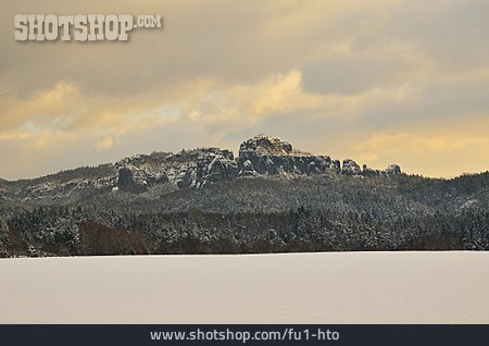 
                Sächsische Schweiz, Elbsandsteingebirge, Kletterfelsen                   