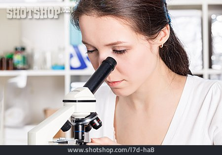 
                Untersuchung, Labor, Mikroskop, Laborantin                   
