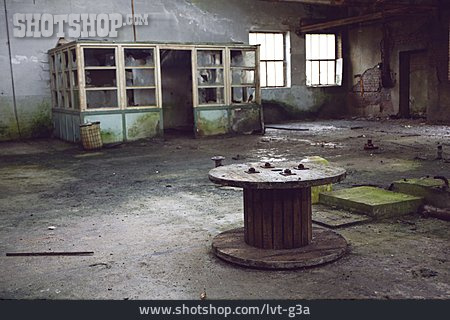 
                Ruine, Fabrik                   