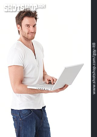 
                Junger Mann, Freizeit & Entertainment, Laptop                   