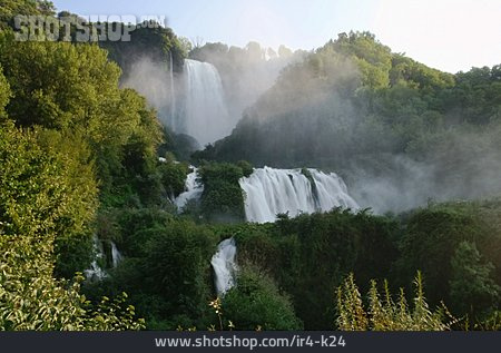 
                Wasserfall, Kaskaden, Umbrien                   