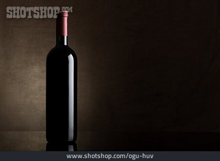 
                Wein, Weinflasche, Rotwein                   