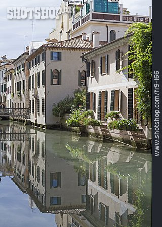 
                Treviso                   