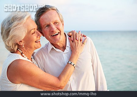 
                Reise & Urlaub, Strandurlaub, Seniorenpaar                   