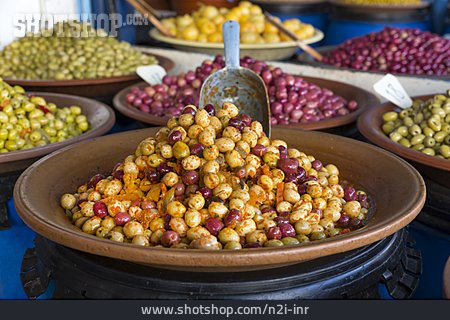 
                Olive, Mediterrane Küche, Olivenstand                   