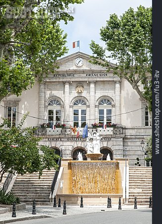 
                Rathaus, Provence, Lorgues                   