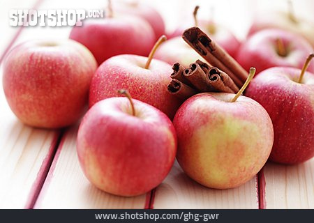 
                Obst, Apfel, Zimtstange                   