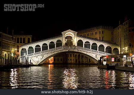
                Italien, Venedig, Rialtobrücke                   