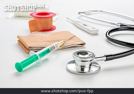 
                Gesundheitswesen & Medizin, Stethoskop, Injektionsspritze, Heftpflaster                   