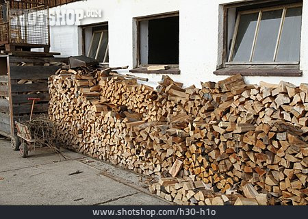 
                Holz, Holzstapel, Bauernhof, Brennholz                   
