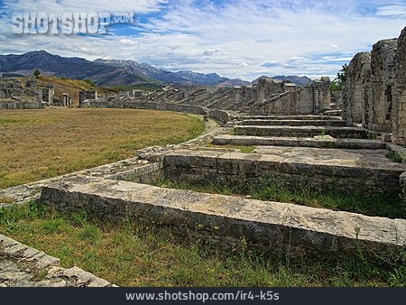 
                Amphitheater, Dalmatien, Salona                   