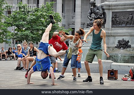 
                Jugendkultur, Breakdance, Maisonneuve-denkmal                   