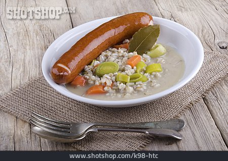 
                Graupensuppe                   