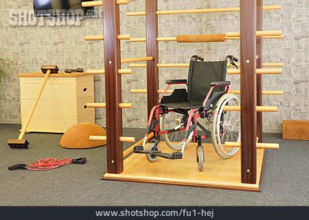 
                Rollstuhl, Reha, Krankengymnastik                   