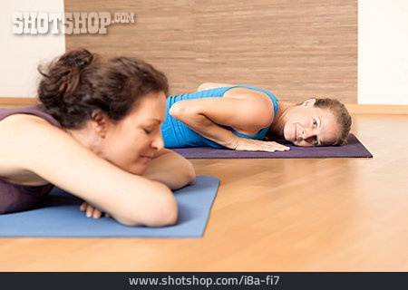 
                Frau, Entspannung, Yoga                   