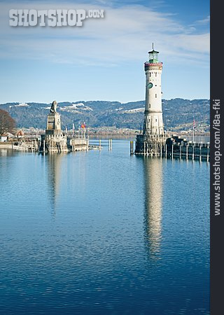 
                Leuchtturm, Hafeneinfahrt, Lindau                   